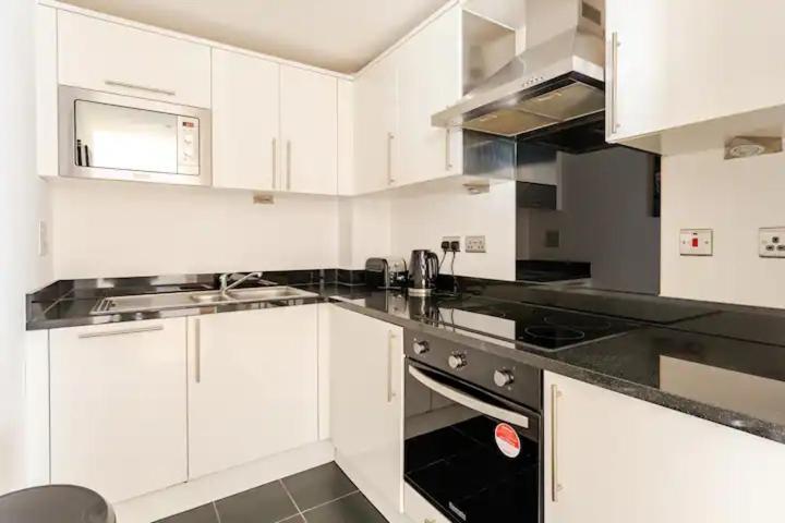 Brand New Flat In Central London With Car Park Exteriér fotografie